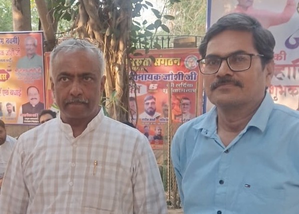 पूर्व संगठन मंत्री केन्दीय संजय विनायक जोशी के साथ अरूण पाण्डेय
