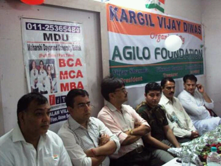 कारगिल विजय दिवस पर आयोजित कार्यक्रम में हिस्सा लेते अरूण पाण्डेय