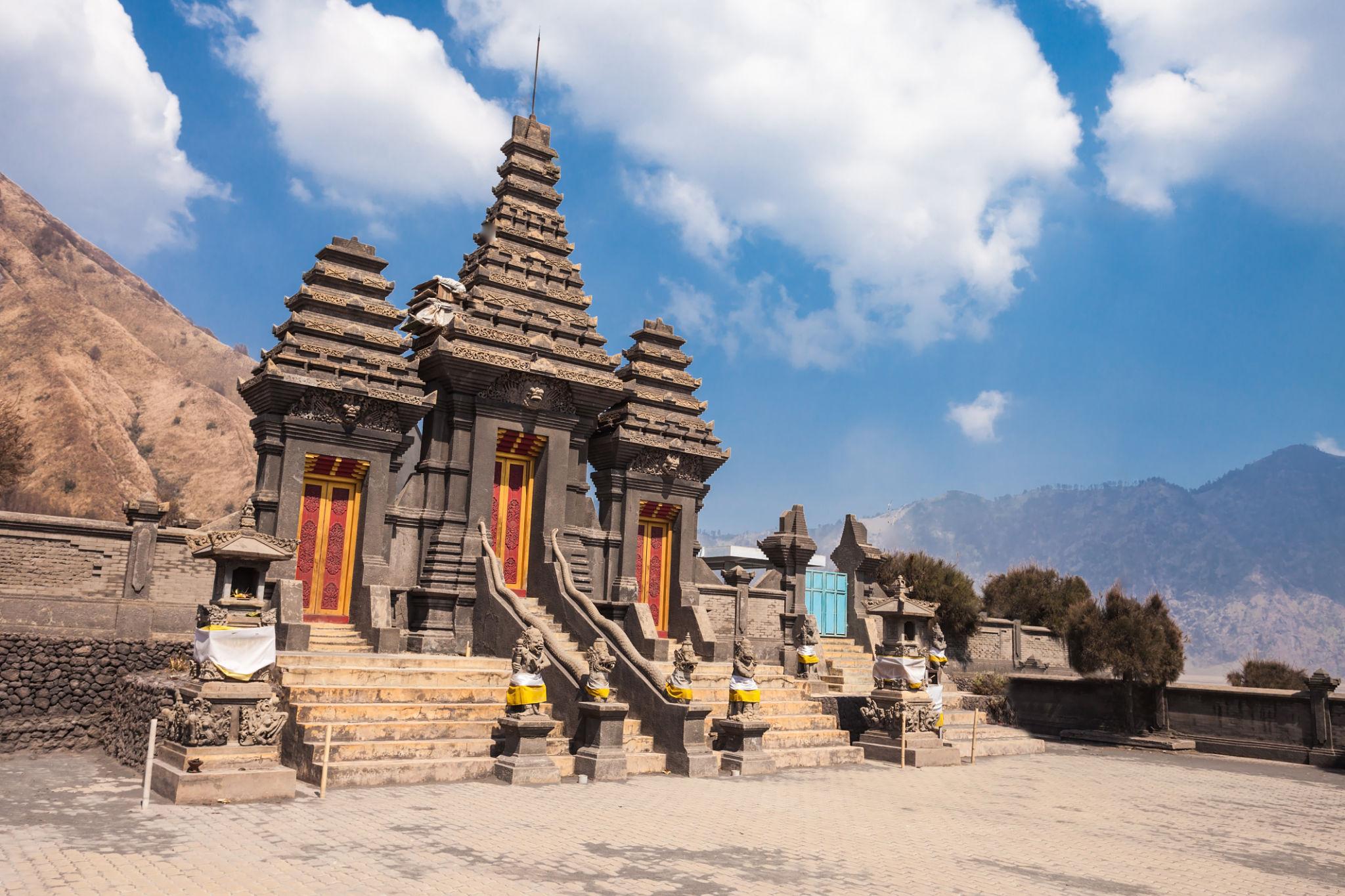 पुरा लुहुर पोटेन मंदिर माउंट ब्रोमो