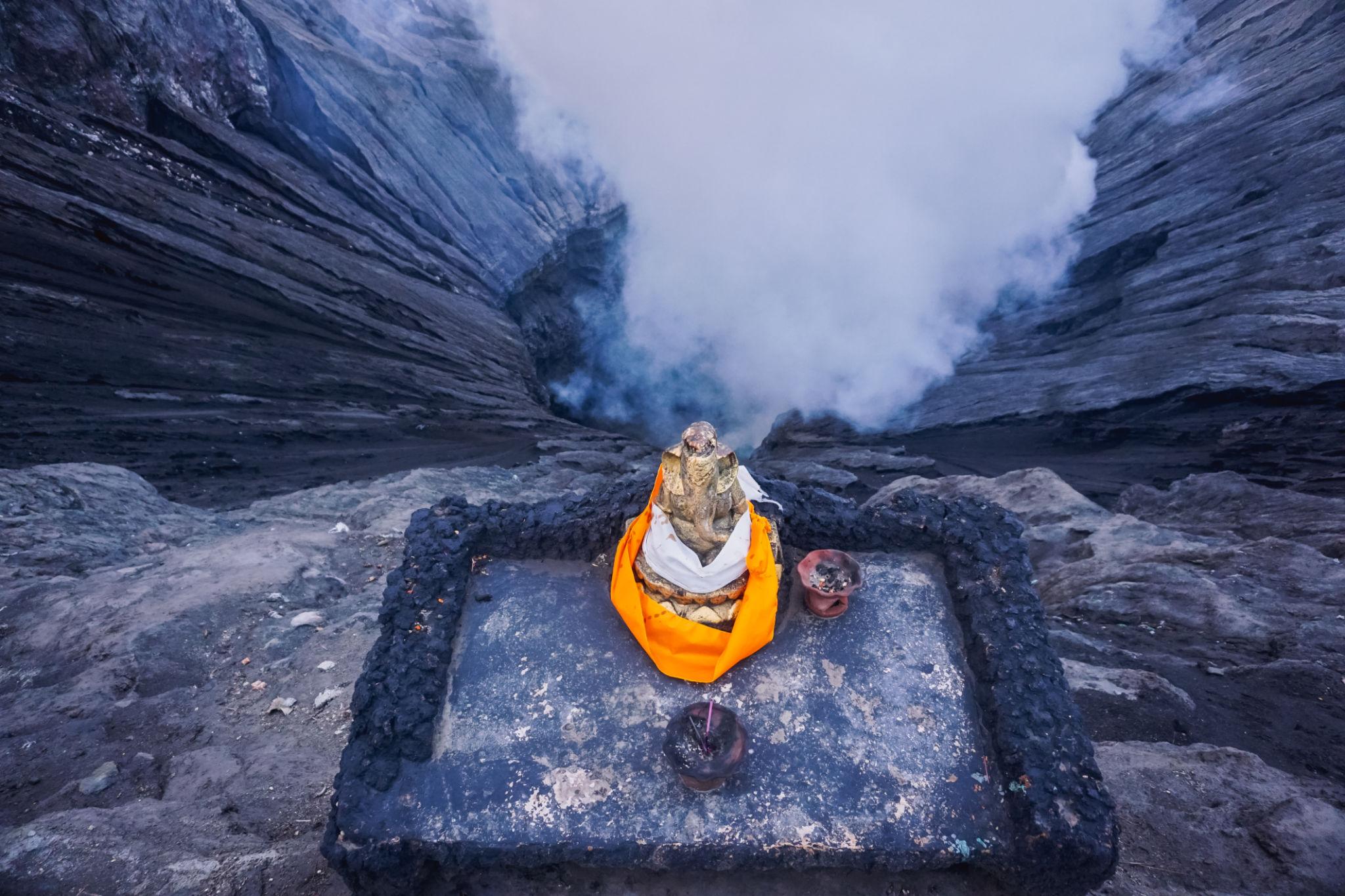 माउंट ब्रोमो का प्राकृतिक और ज्वालामुखीय दृश्य
